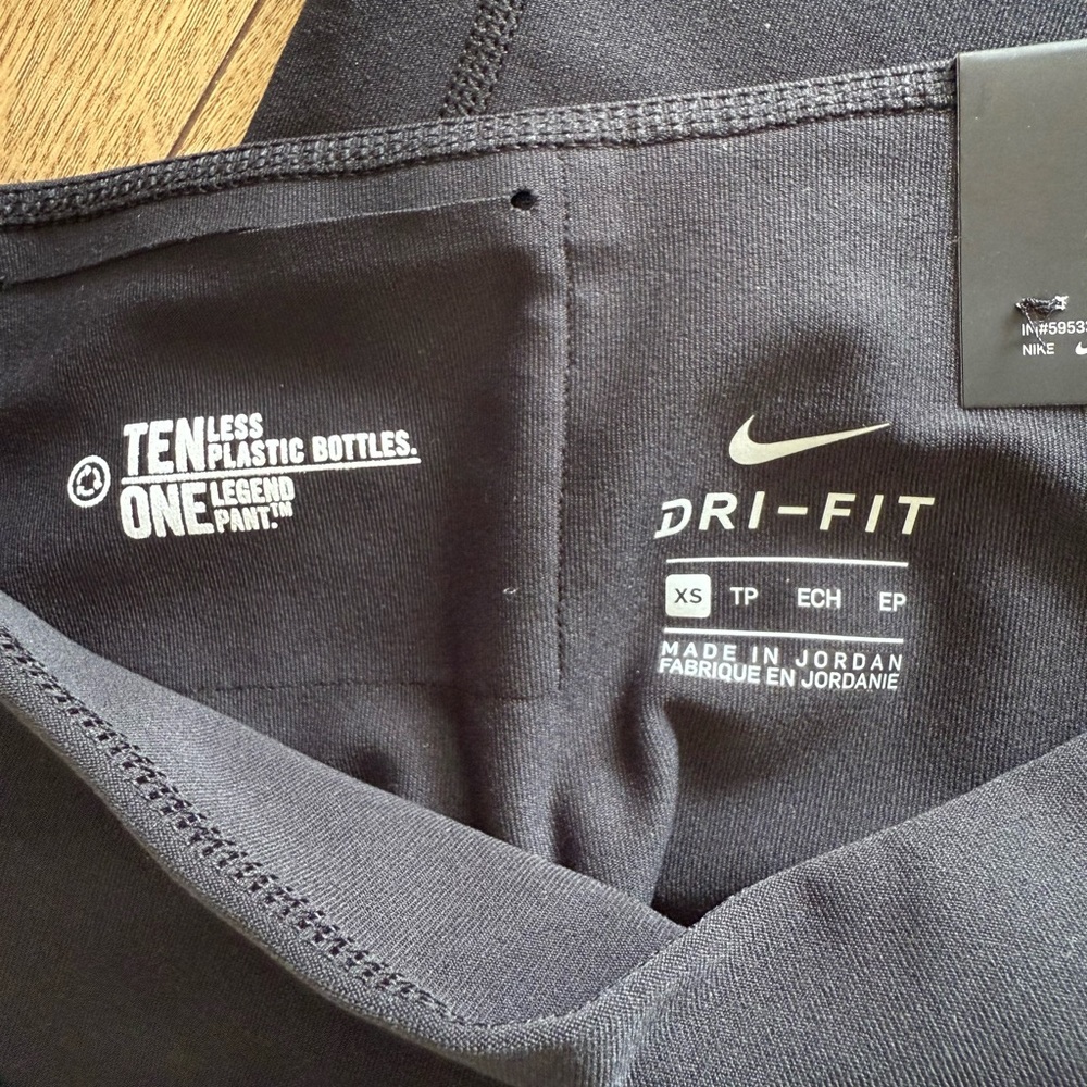 BRAND NEW Nike Legend Women’s Black Power Dri- Fit Leggings - Picture 7 of 10